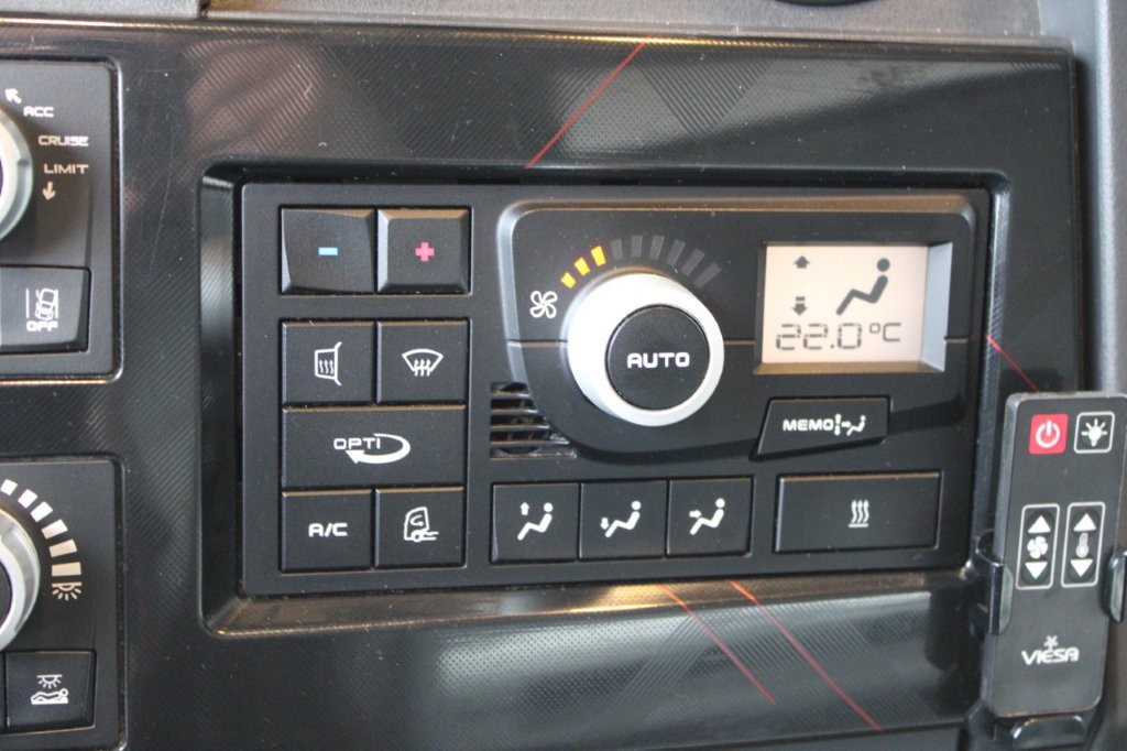 RENAULT T 480, NAVIGACE, SECONDARY AIR CONDITIONING